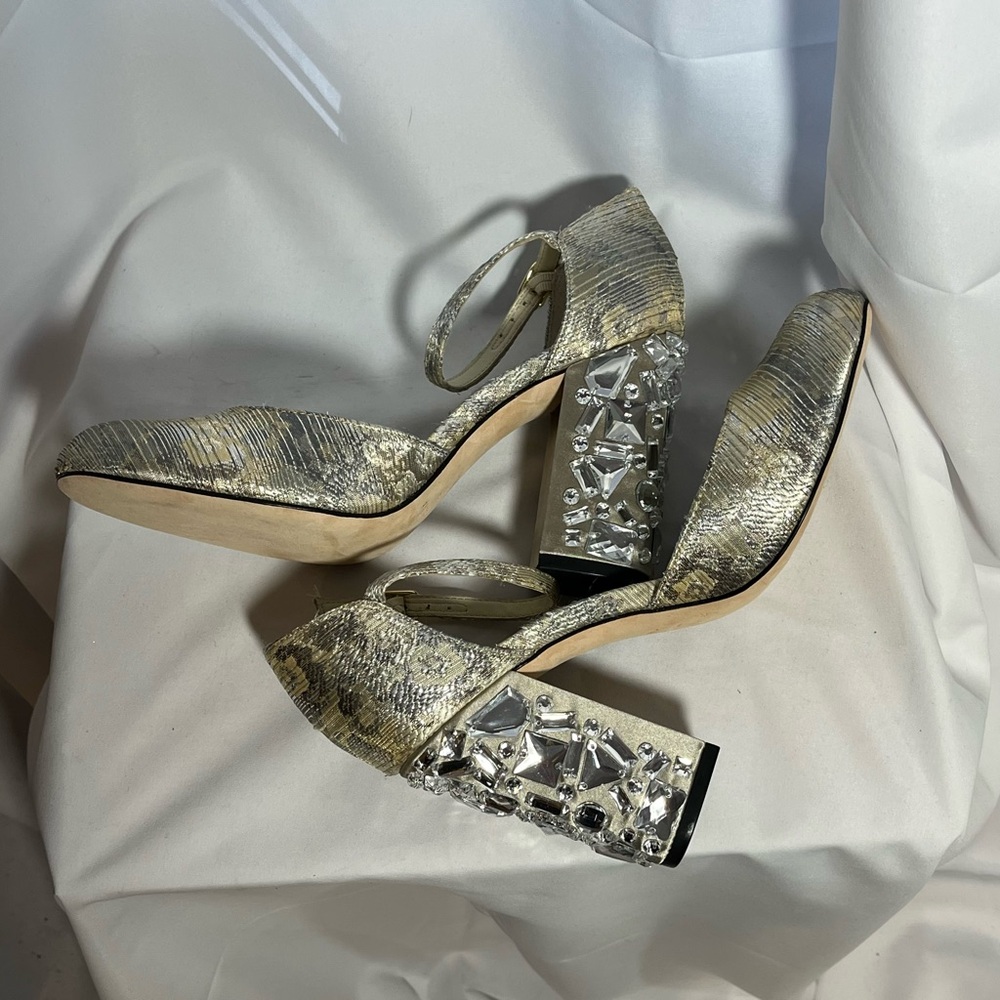 Bettye Muller Gold Heels - Picture 3 of 6